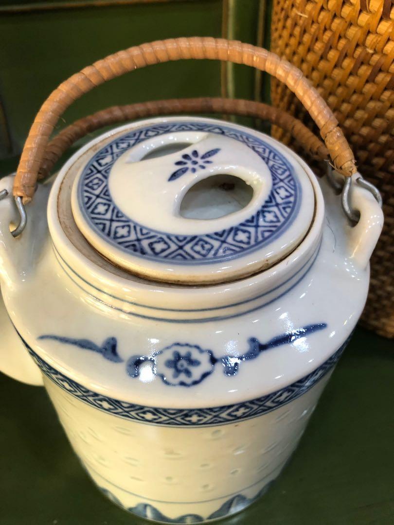 Vintage Rattan Teapot Warmer Basket with Rice Grain Teapot, Furniture