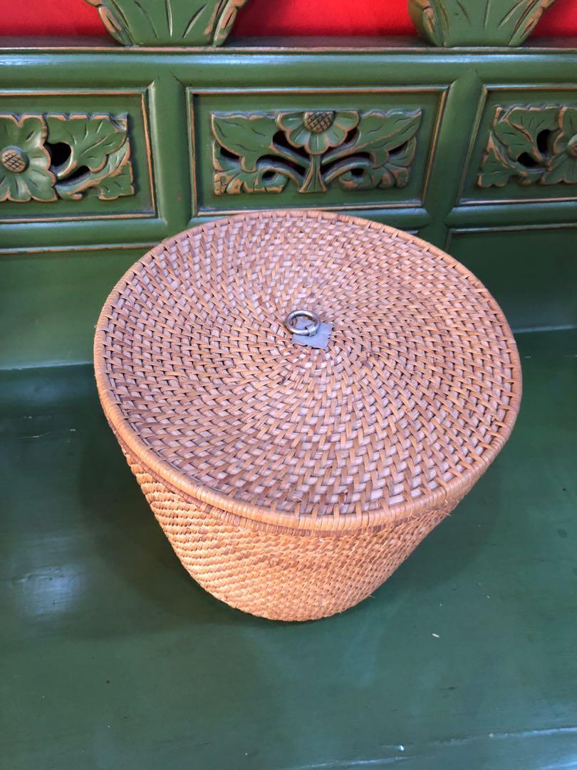 Vintage Rattan Teapot Warmer Basket with Rice Grain Teapot, Furniture