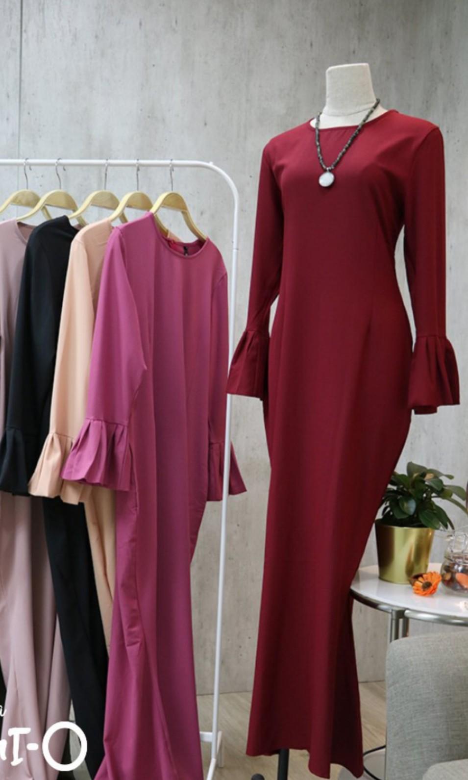 Zariyah Streamlined Dress Women S Fashion Clothes Dresses Skirts On Carousell See more ideas about fashion, style, how to wear. carousell