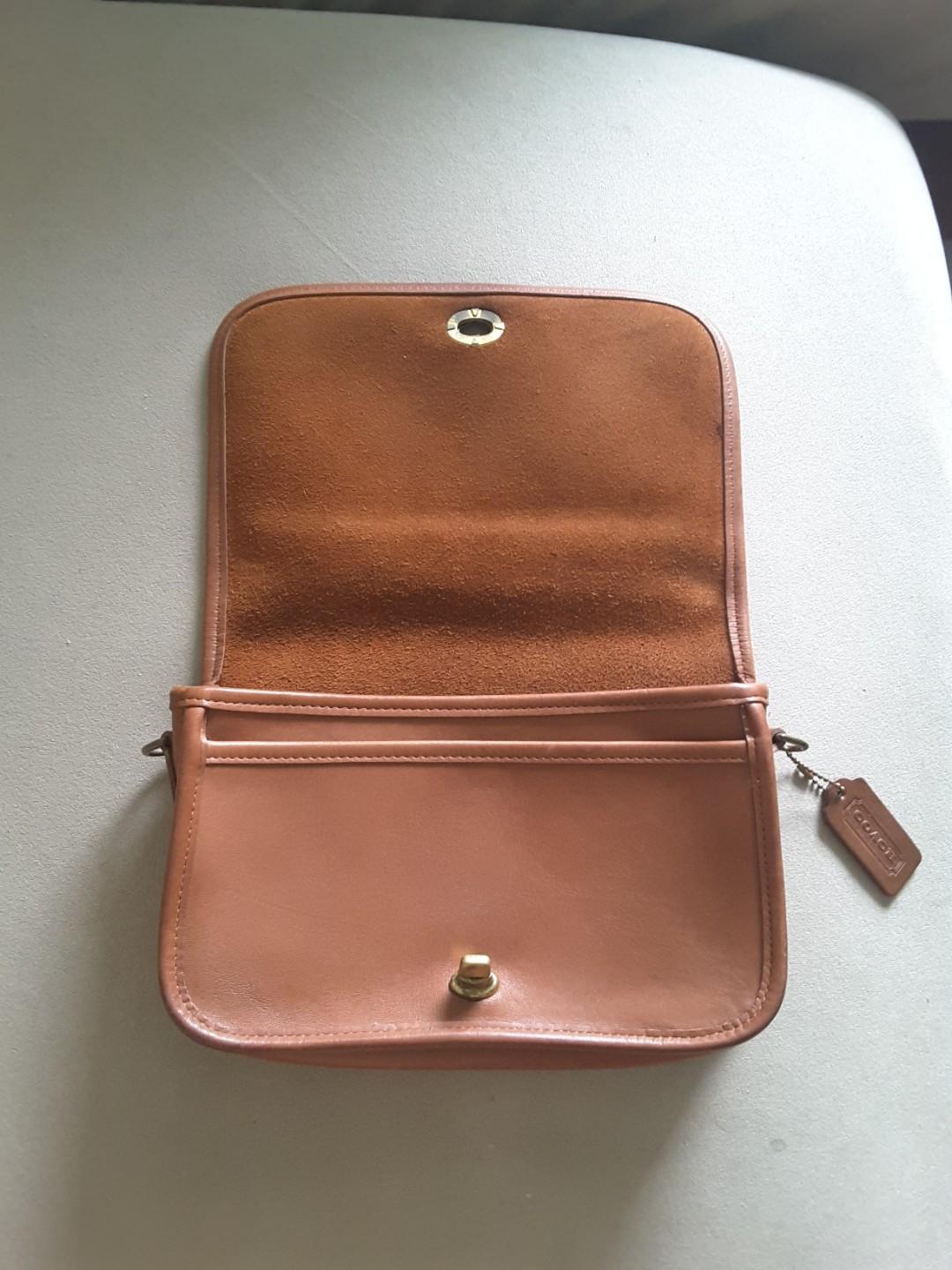 Beg tangan hotsell jenama coach