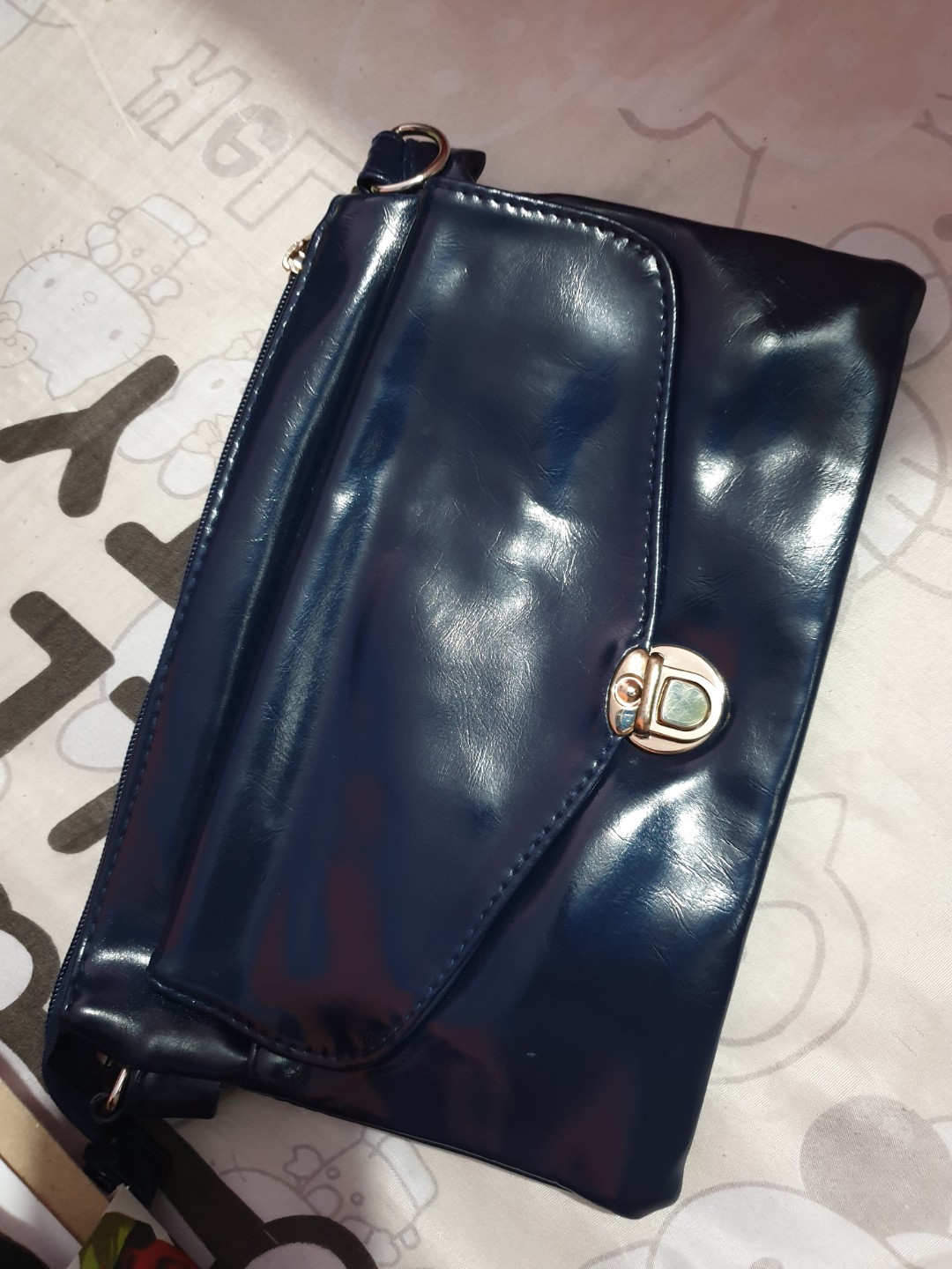 Envelope, Women's Fashion, Bags & Wallets, Purses & Pouches on Carousell