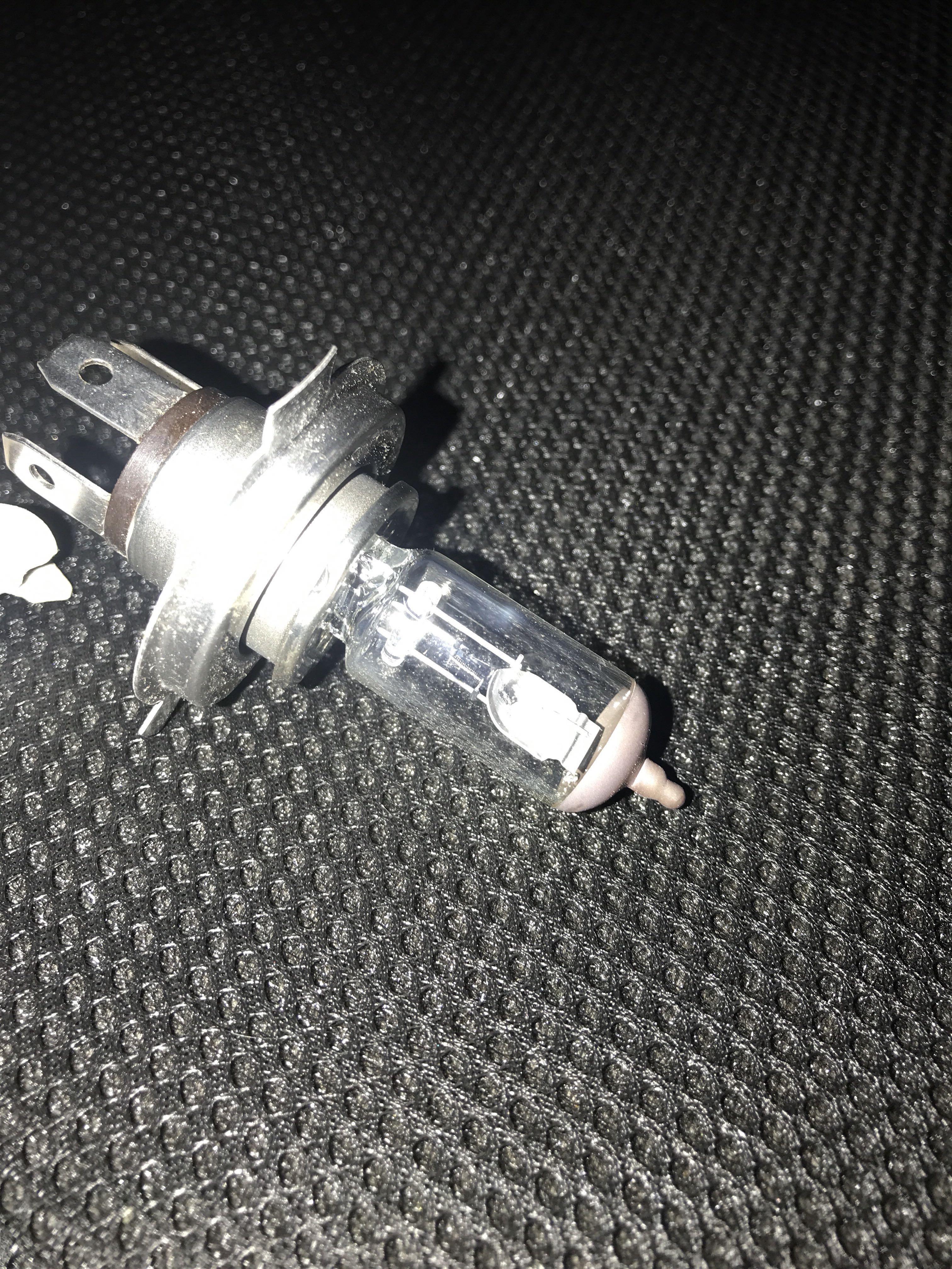 pulsar 180 headlight bulb