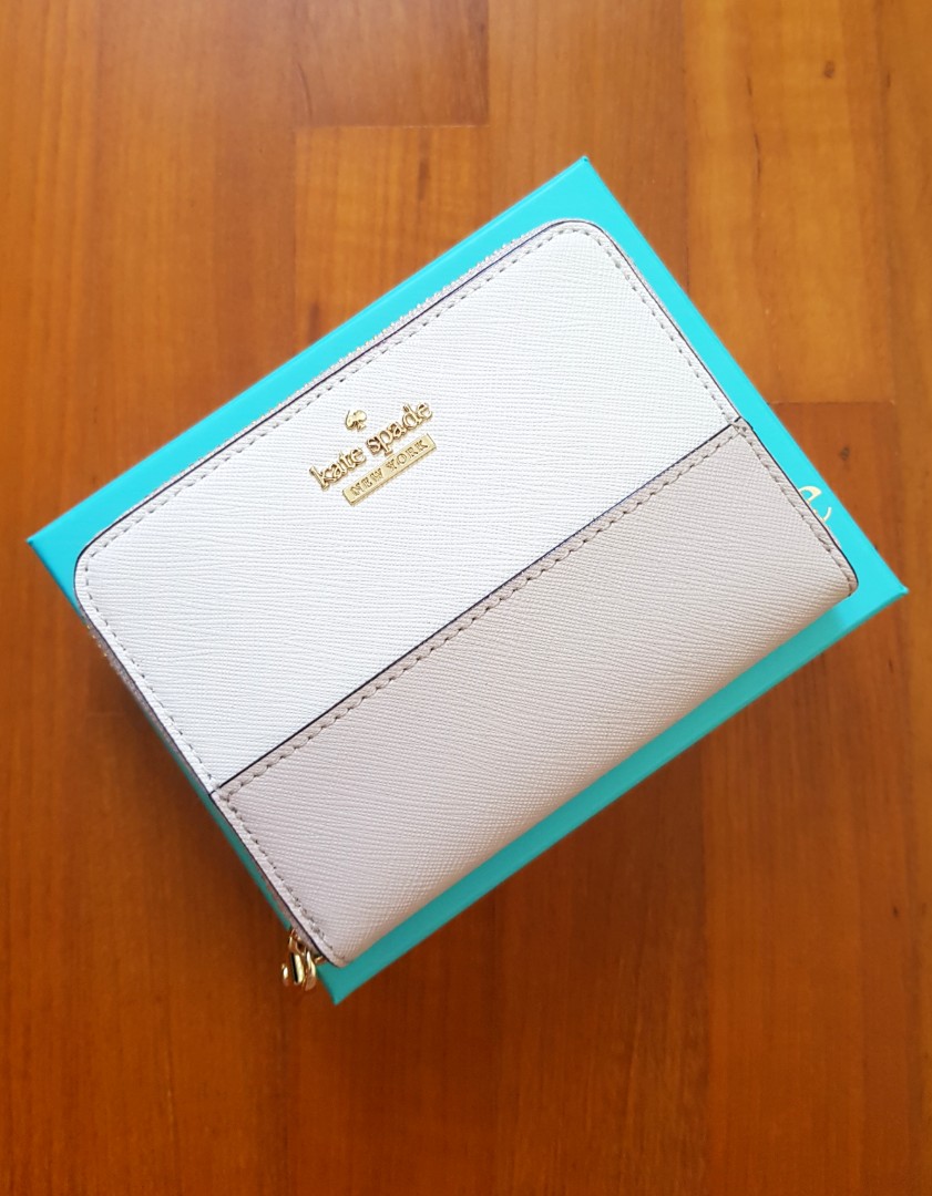 Kate spade cameron street lainie wallet top