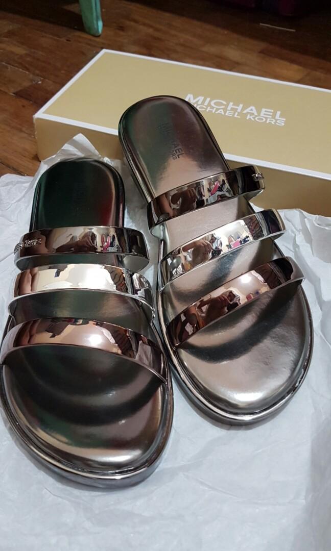 michael kors keiko metallic slide