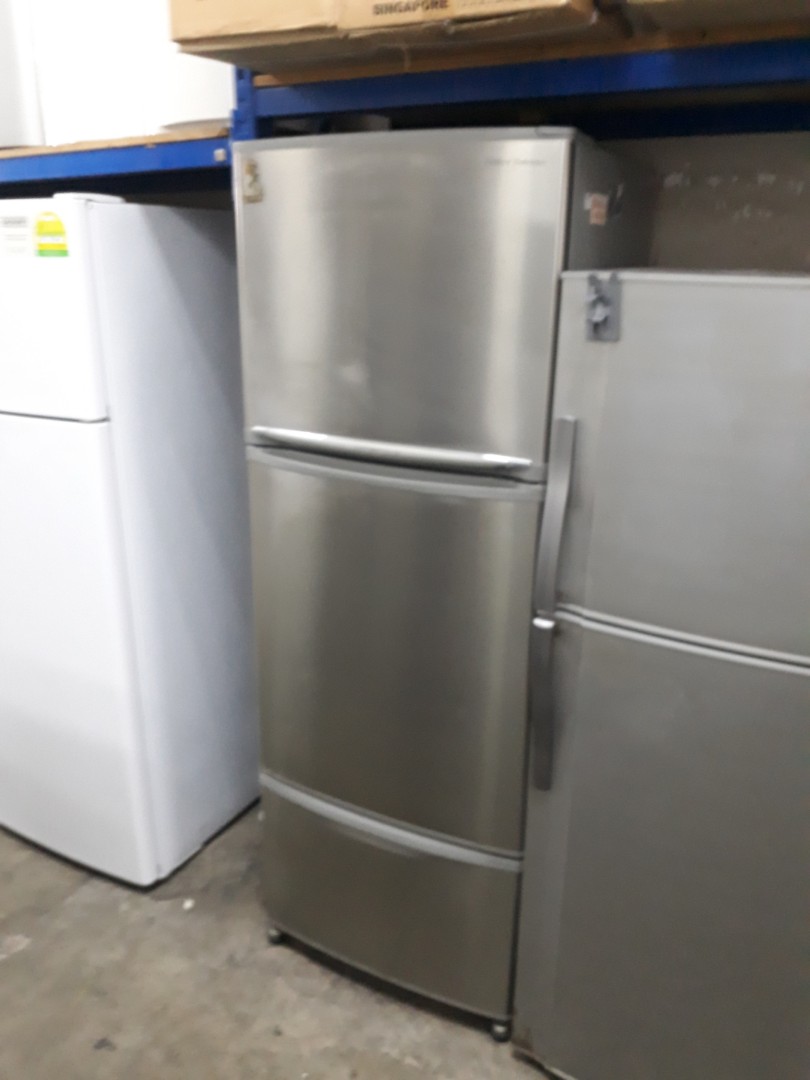 Mitsubishi 3 door refrigerator/fridge MRV42M, TV & Home Appliances