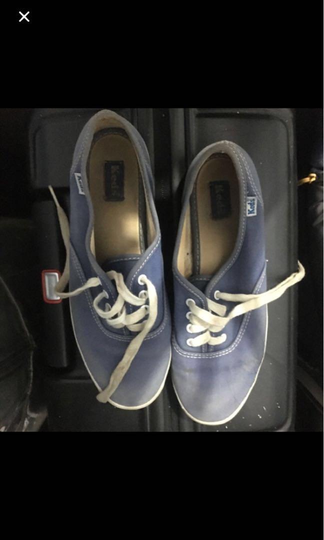 review sepatu keds