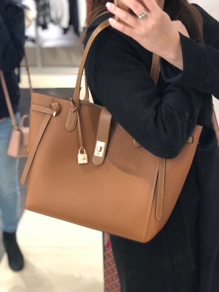 Michael Kors Cassie Large Tote Leather 