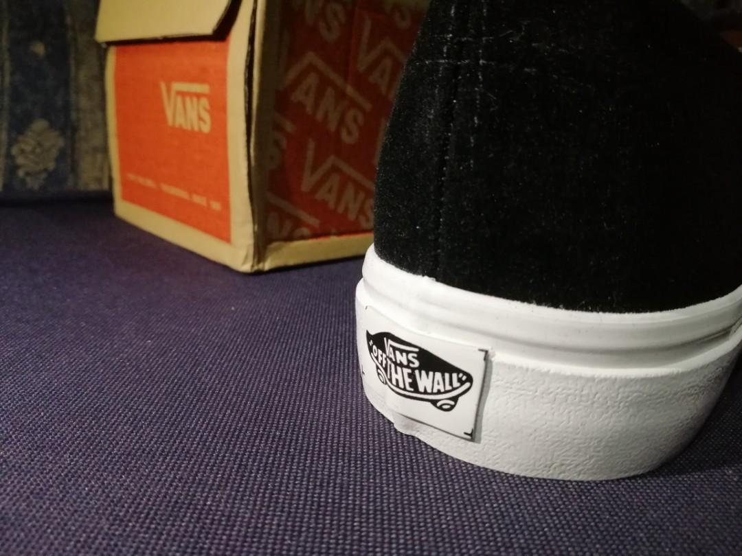 vans gamuza black