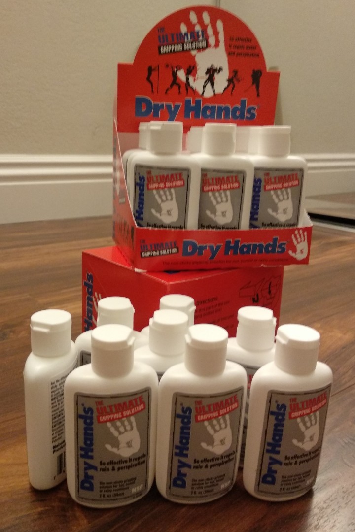 Dry Hands Best grip aid!, Sports Equipment, Other Sports Equipment
