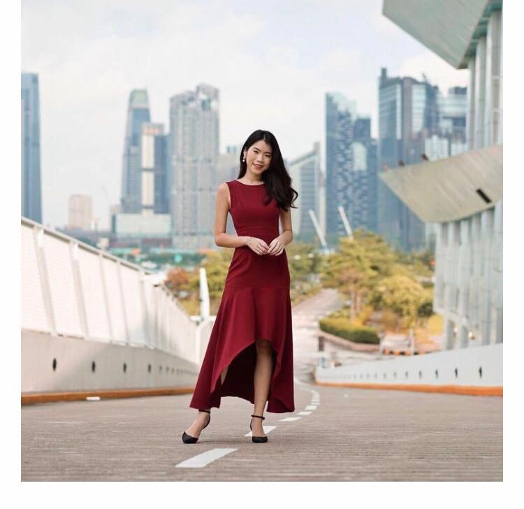 Burgundy fishtail maxi sales dress