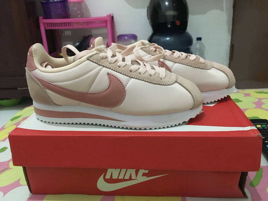 air jordan 1 low flyknit shattered backboard