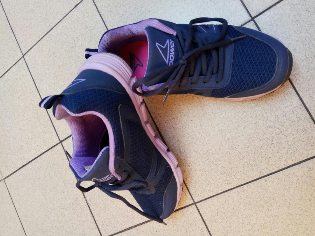 kasut sport power