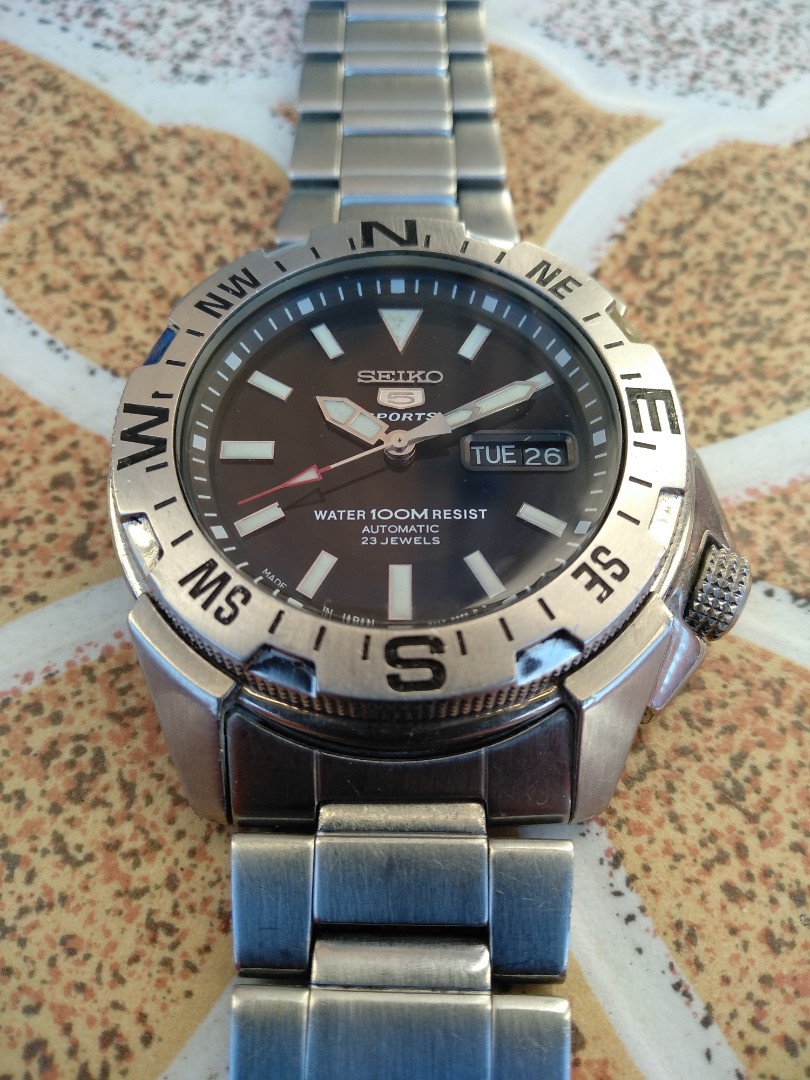 Seiko 5 Sports, Men's Fashion, Watches & Accessories, Watches on Carousell
