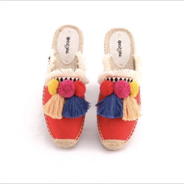 pom pom espadrilles