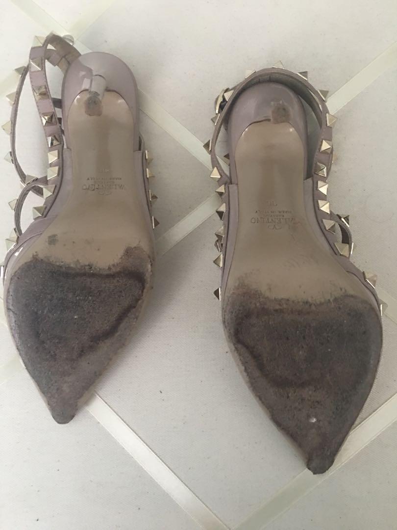Valentino hotsell rockstud damaged