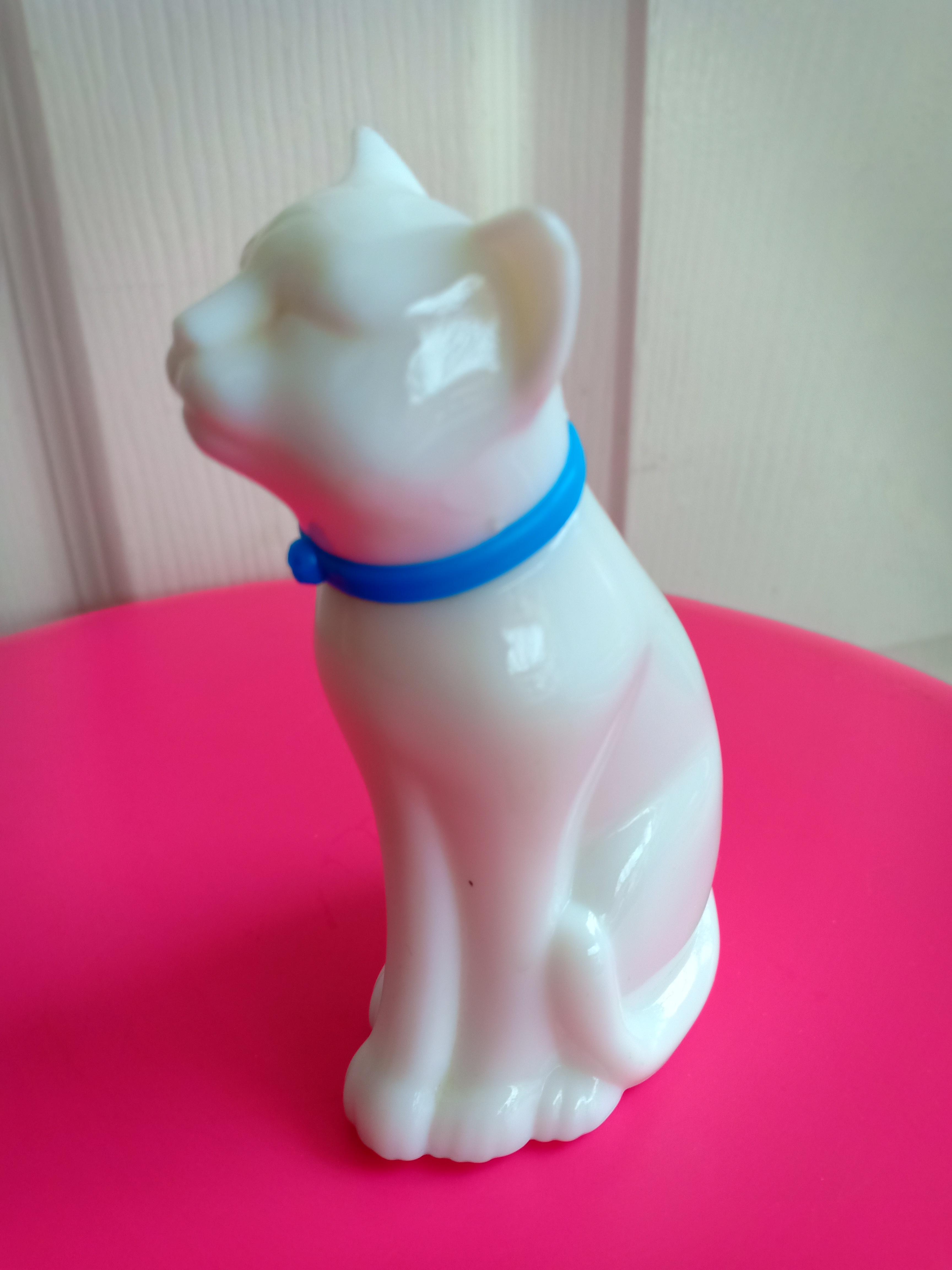Vintage Avon White Cat Moonwind Perfume Bottle Antiques Vintage