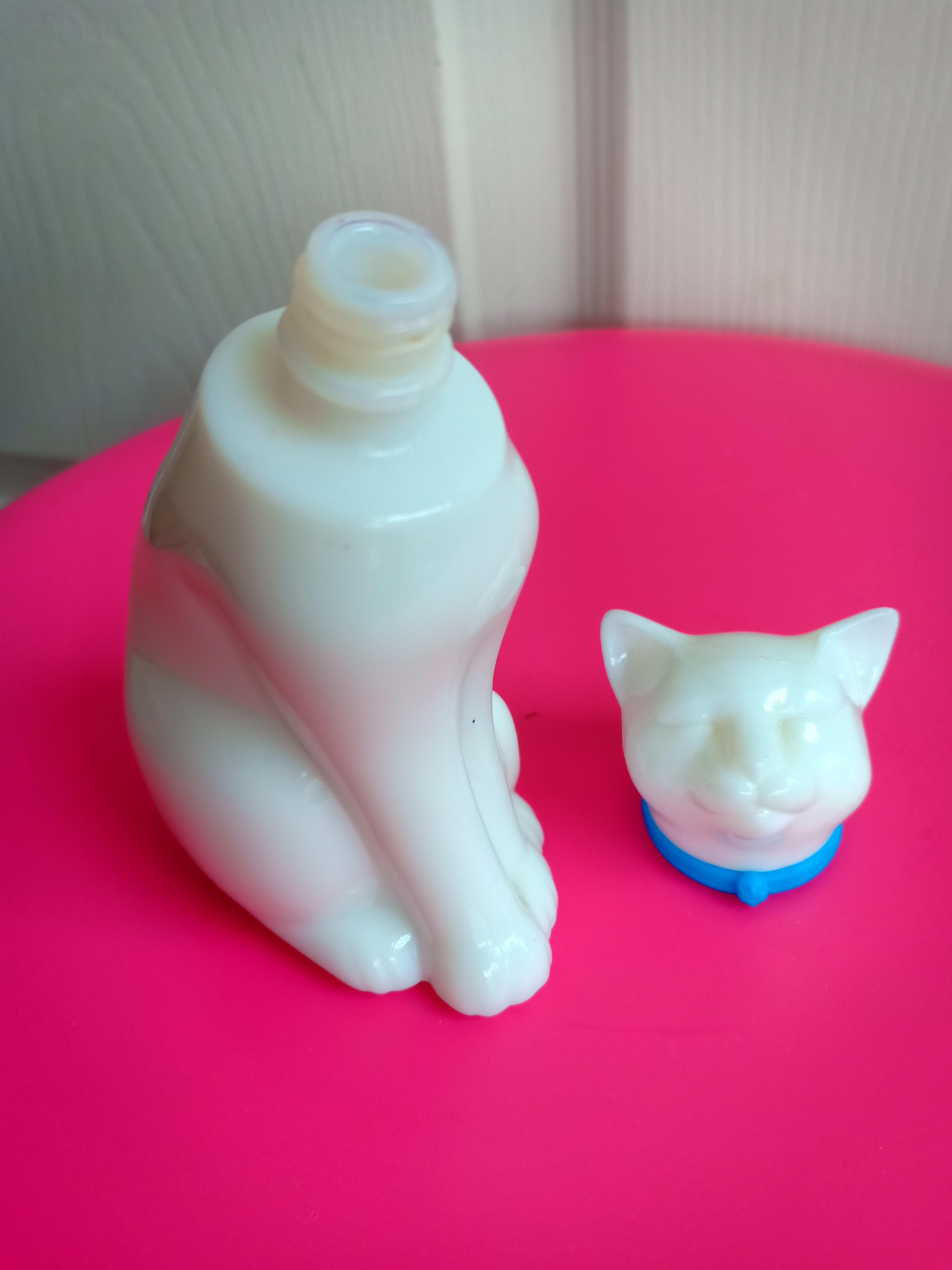 Vintage Avon White Cat Moonwind Perfume Bottle Antiques Vintage