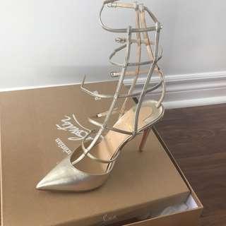 Christian louboutin kadreyana
