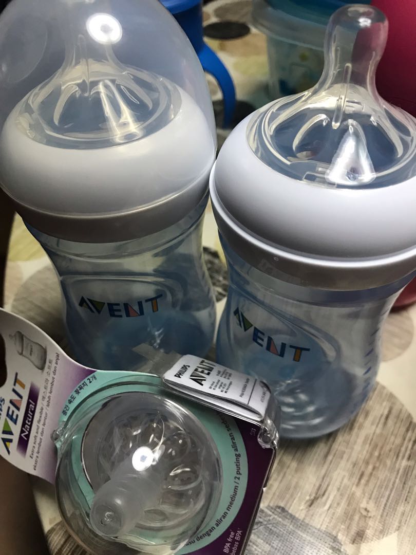 Avent Bottle with extra Nipples, Babies & Kids, Nursing & Feeding