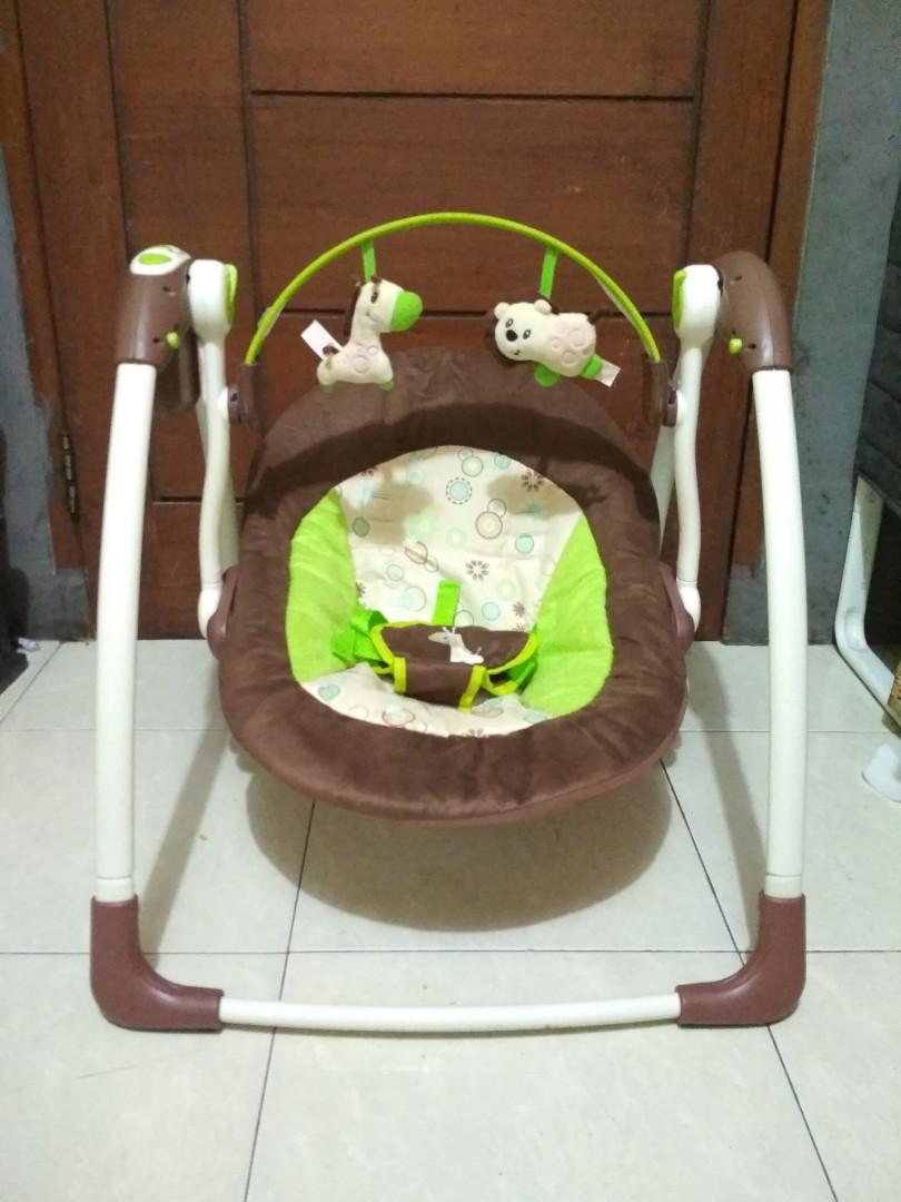 ayunan bayi otomatis