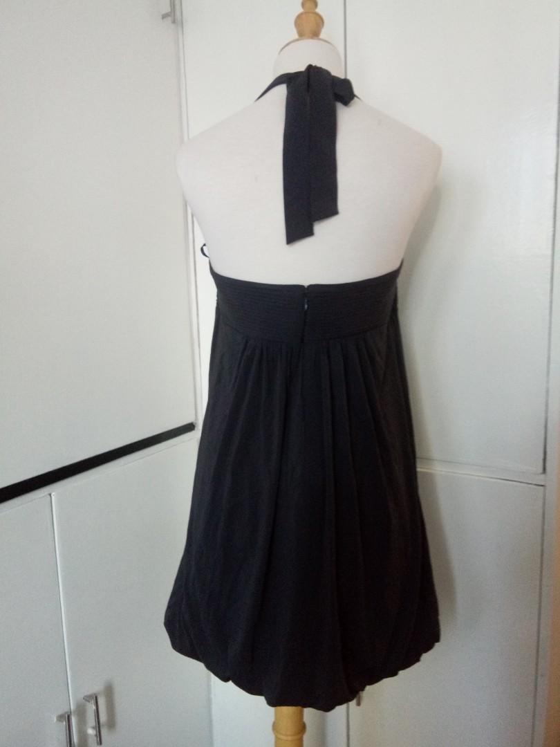 BCBG Maxazria Halter Dress (Category: Dresses) located in Binan City. Submitted by eddabrienne (Listing ID 218382687, Image 3). Description: Fits to xs to small frames.