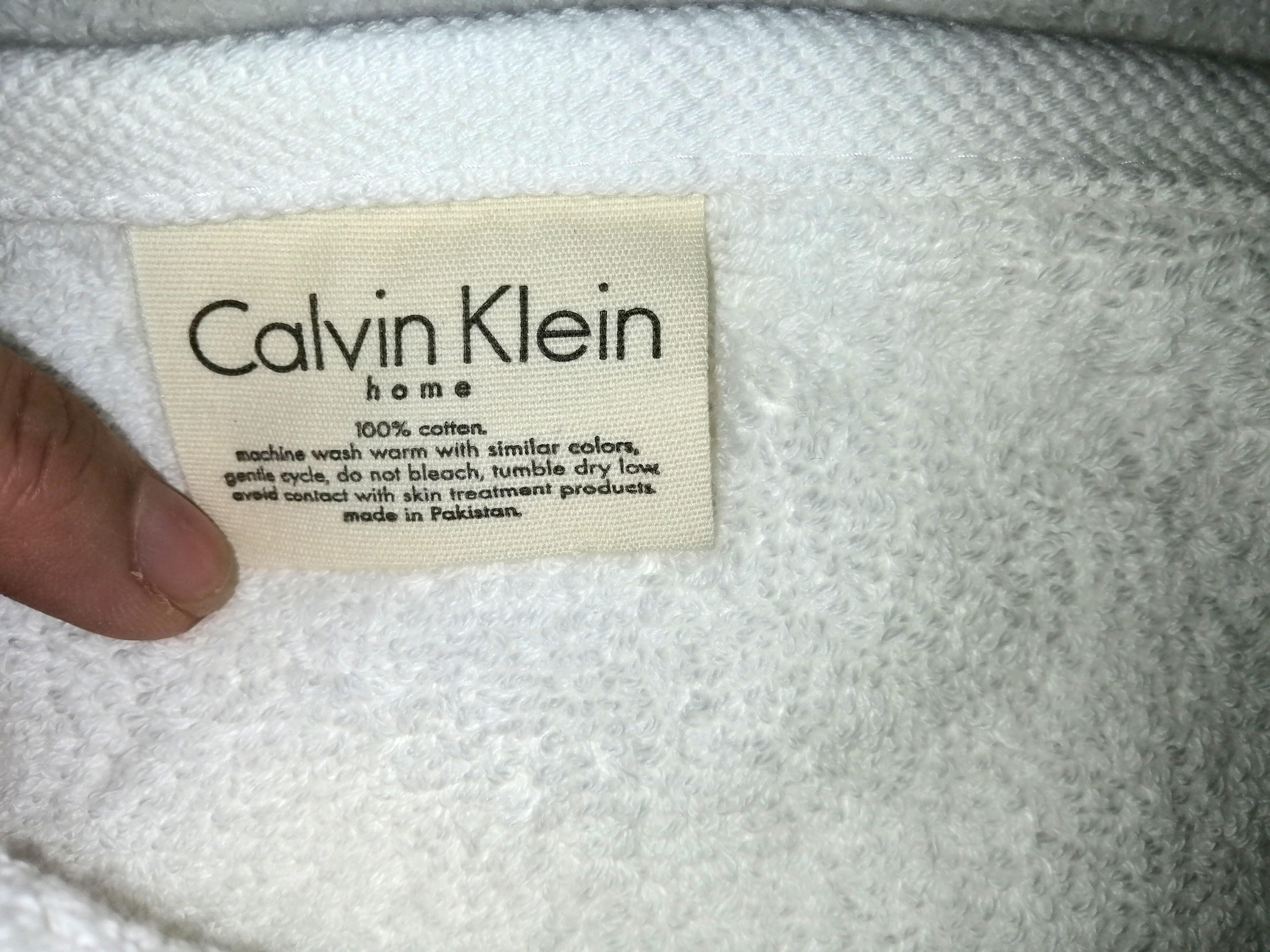 Calvin Klein Towel (Category: Bedding & Towels) located in Manila. Submitted by affordableitems (Listing ID 218250460, Image 2). Description: Brand new CK (long, soft & thick) towel from US.