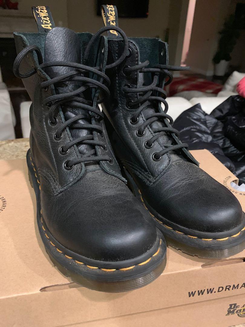 doc martens airwair mens