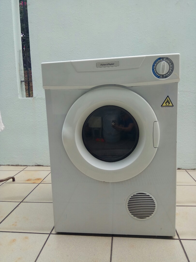 Fisher & Paykel Clothes Dryer DE45F56, TV & Home Appliances, Washing