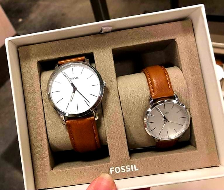 fossil watch pair
