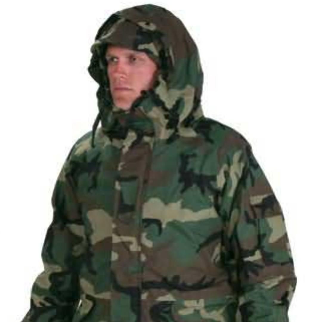 Gortex Waterproof Jacket (Category: Water Sports) located in Singapore. Submitted by tand2786 (Listing ID 218360723, Image 3). Description: Gortex Jacket, Camo Pattern Size M.