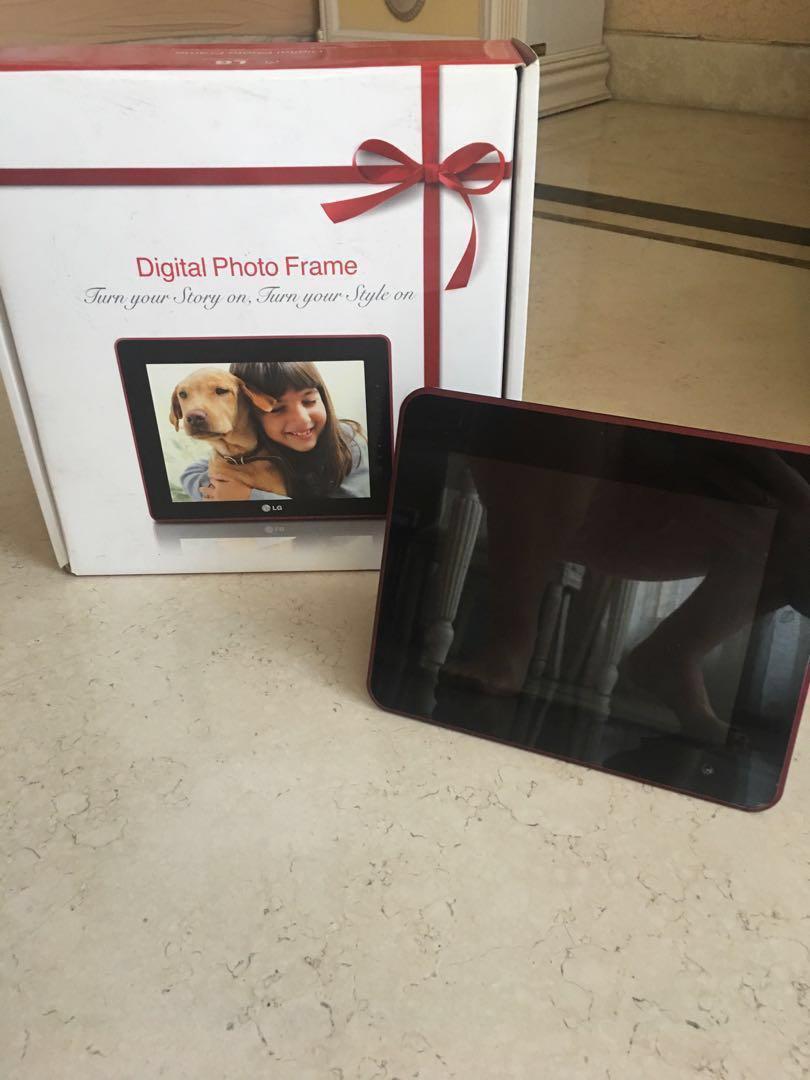 LG DIGITAL PHOTO FRAME (still in box), Electronics, Others on Carousell