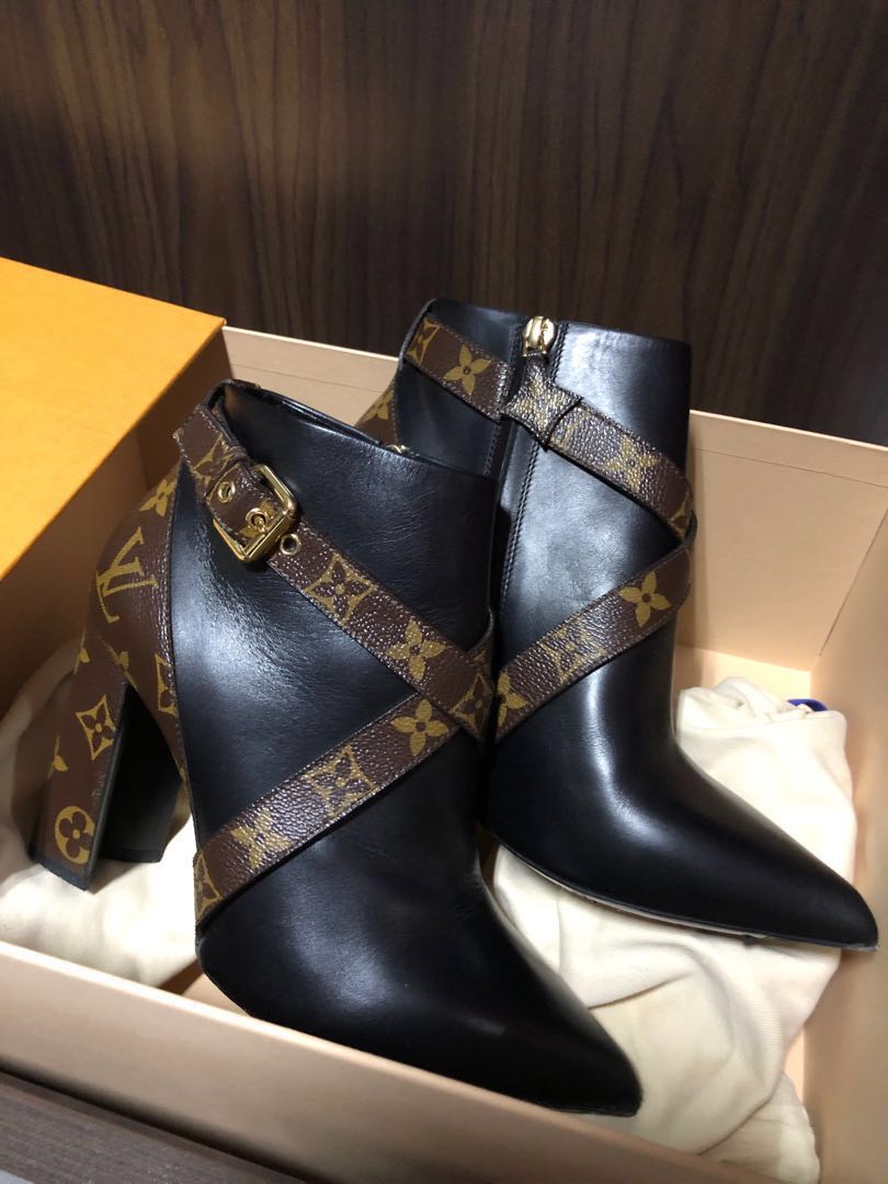 Louis Vuitton - Authenticated Matchmake Ankle Boots - Leather Black Plain for Women, Very Good Condition
