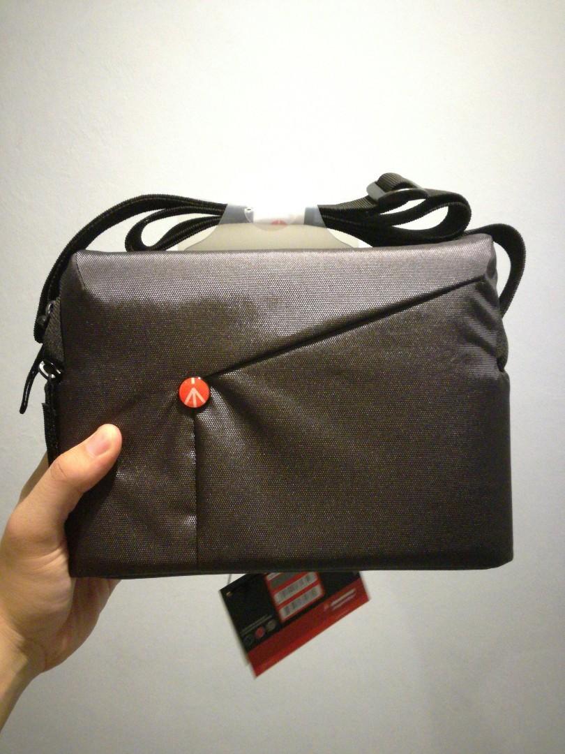 Manfrotto nx camera deals sling bag