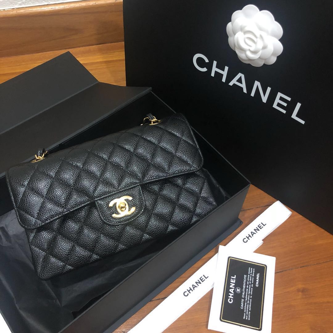 Extremely Rare Chanel Caviar Small Diana – SFN