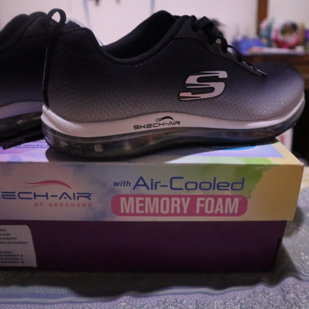 Sepatu sport Skechers Fesyen Wanita Sepatu di Carousell