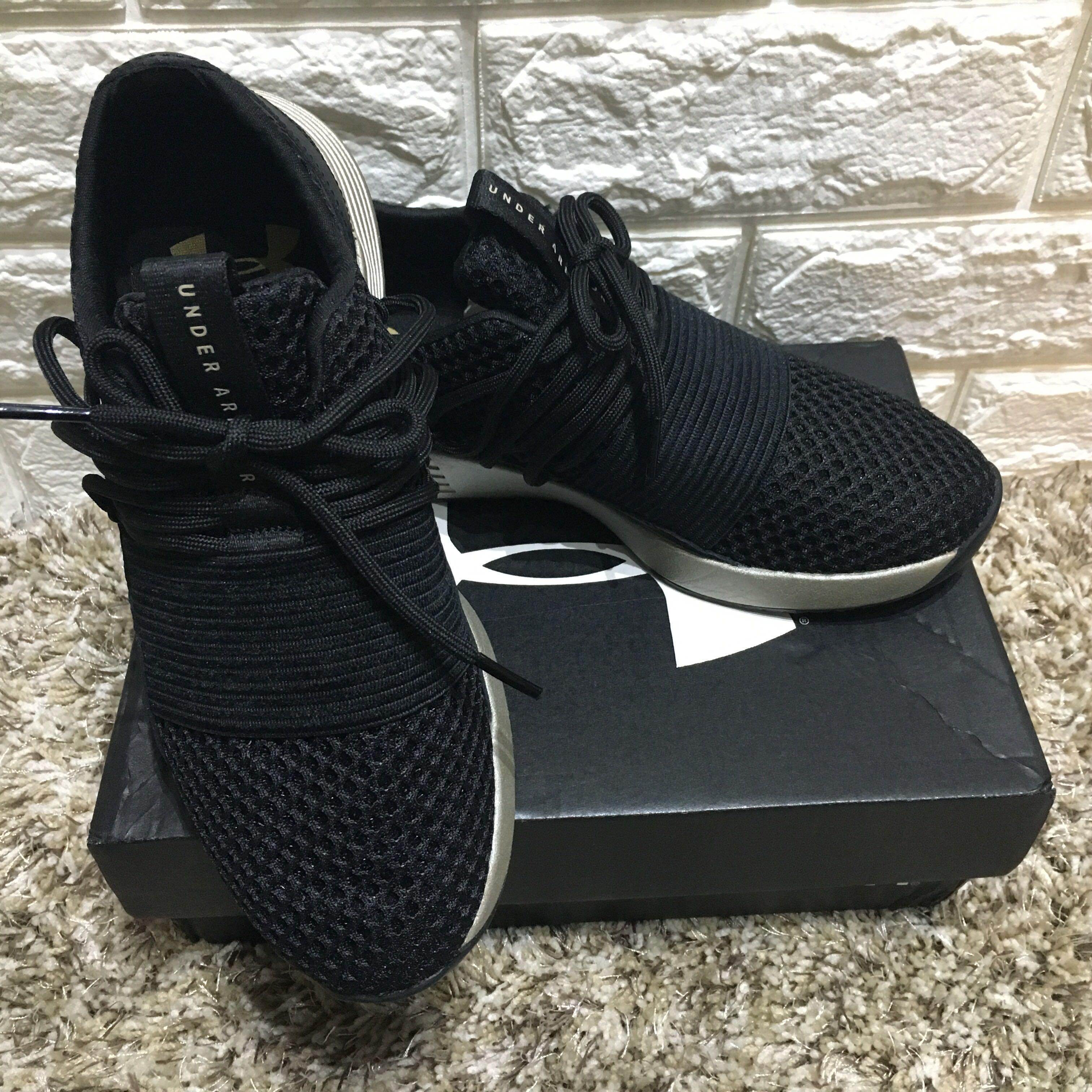 Ua breathe online lace x nm
