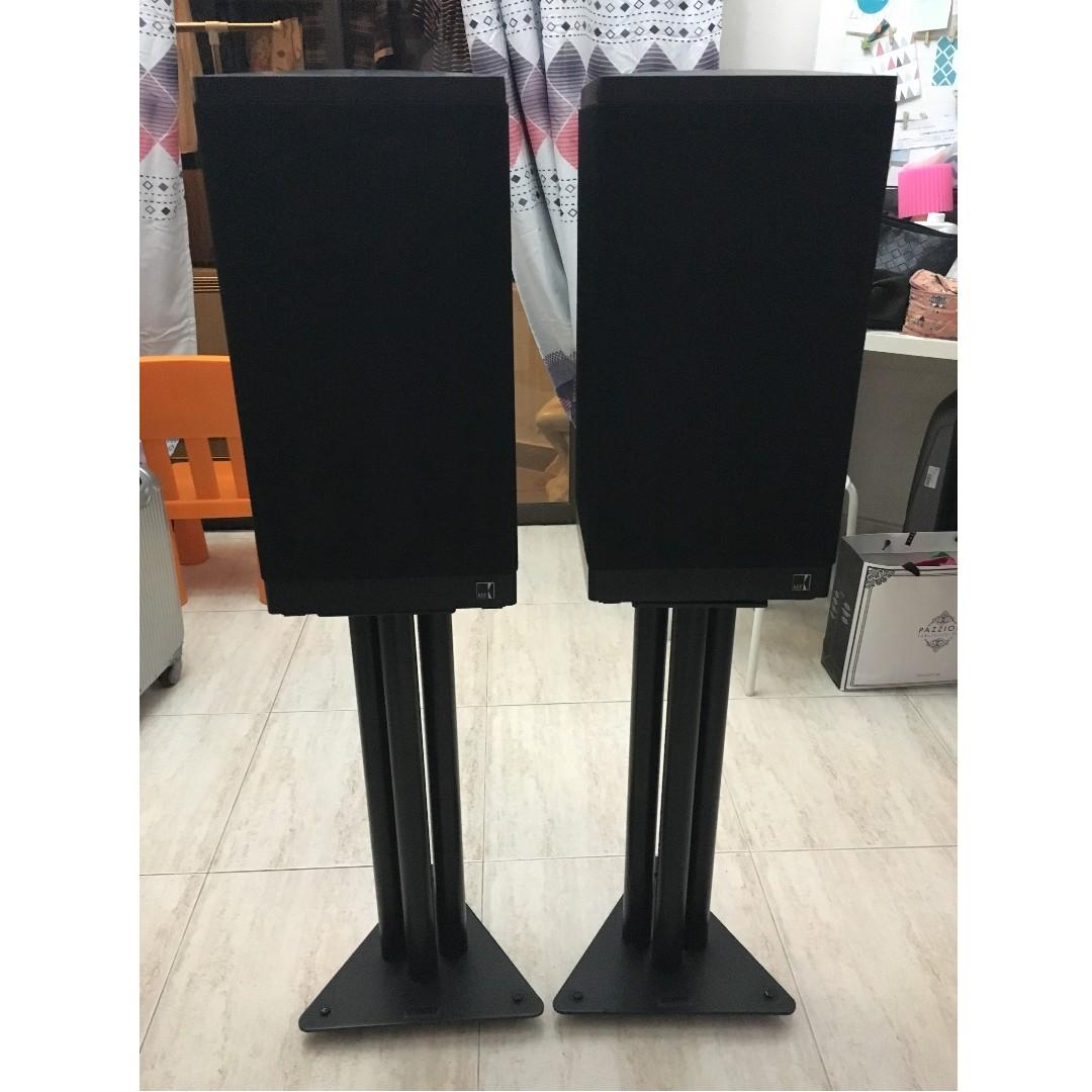 kef 303