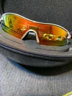 歐客利OAKLEY運動太陽眼鏡