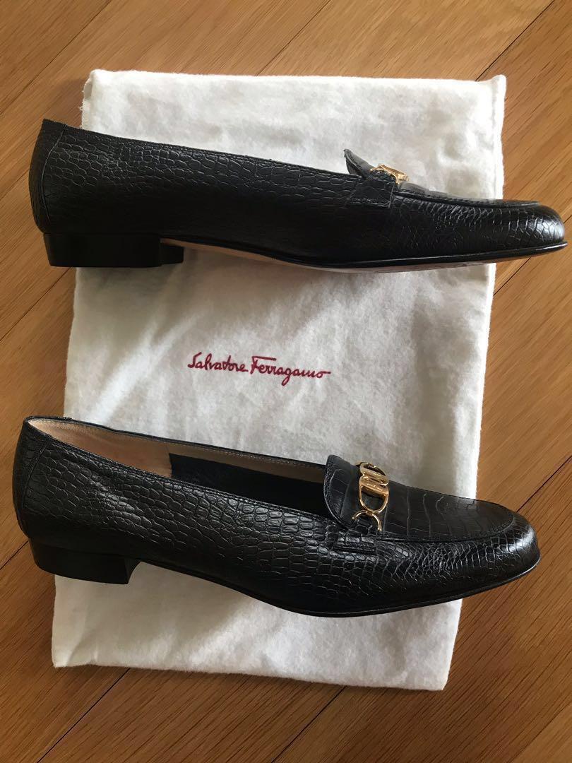 Authentic Vintage Ferragamo Boutique snakeskin shoes