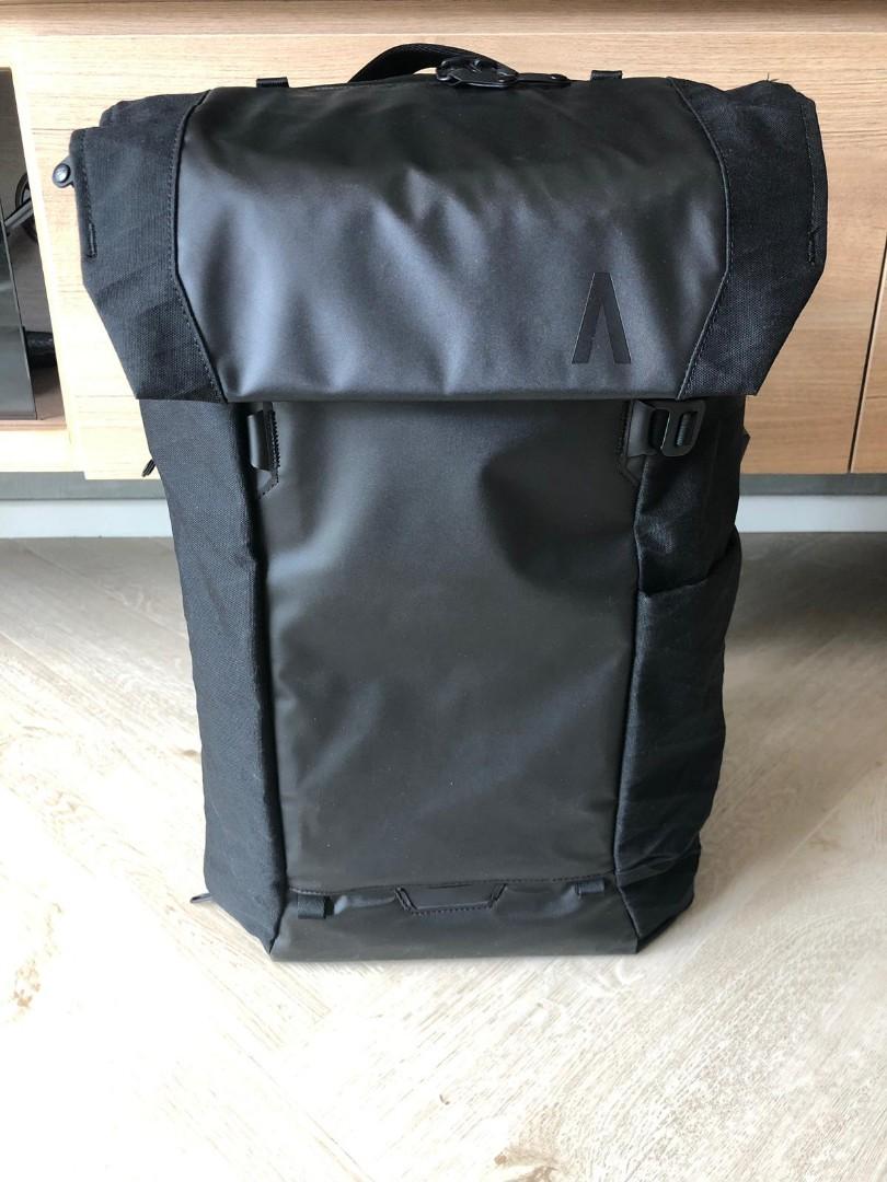 Boundary supply errant xpac 2 camera insert, Men's Fashion, Bags