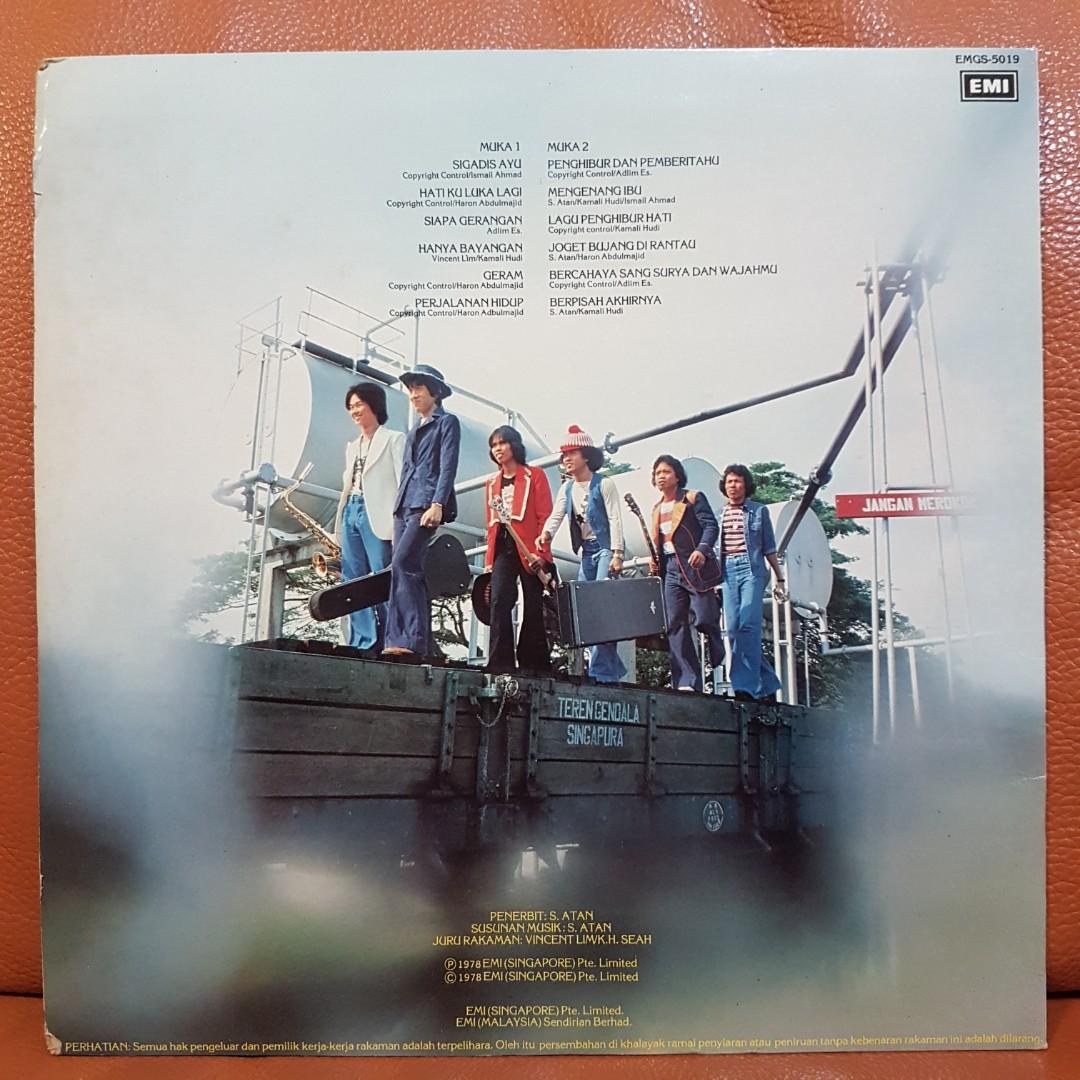 Senyuman Sayangmu Black Dog Bone Kkbox