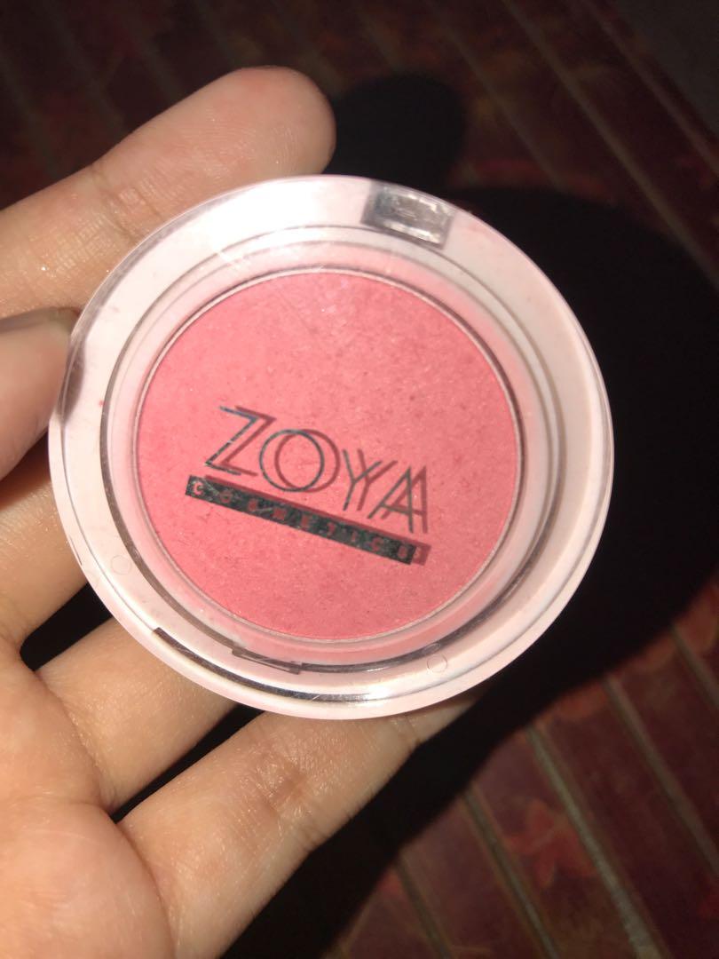 blush on zoya