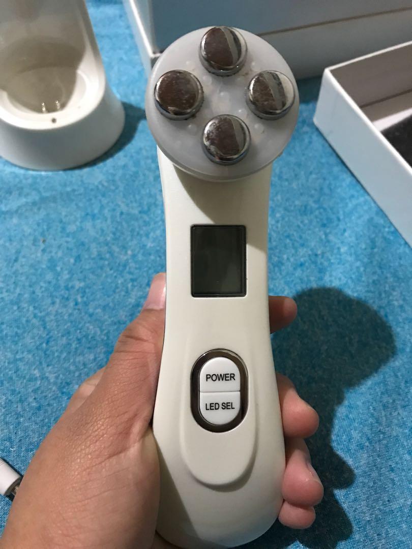 RF for sale (Category: Adult Incontinence) located in Pasig City. Submitted by arkishiarae (Listing ID 218530981, Image 1). Description: Good as new Twice lang nagamit Need cash Last price posted.
