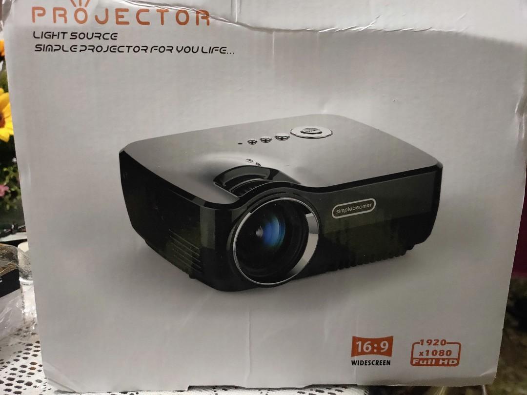Simple beamer Projector GP70, TV & Home Appliances, TV & Entertainment