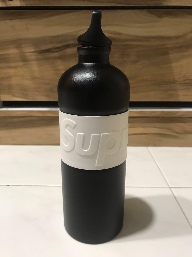 Supreme/SIGG CYD 1.0L Water Bottle (Brand New!), Men's Fashion