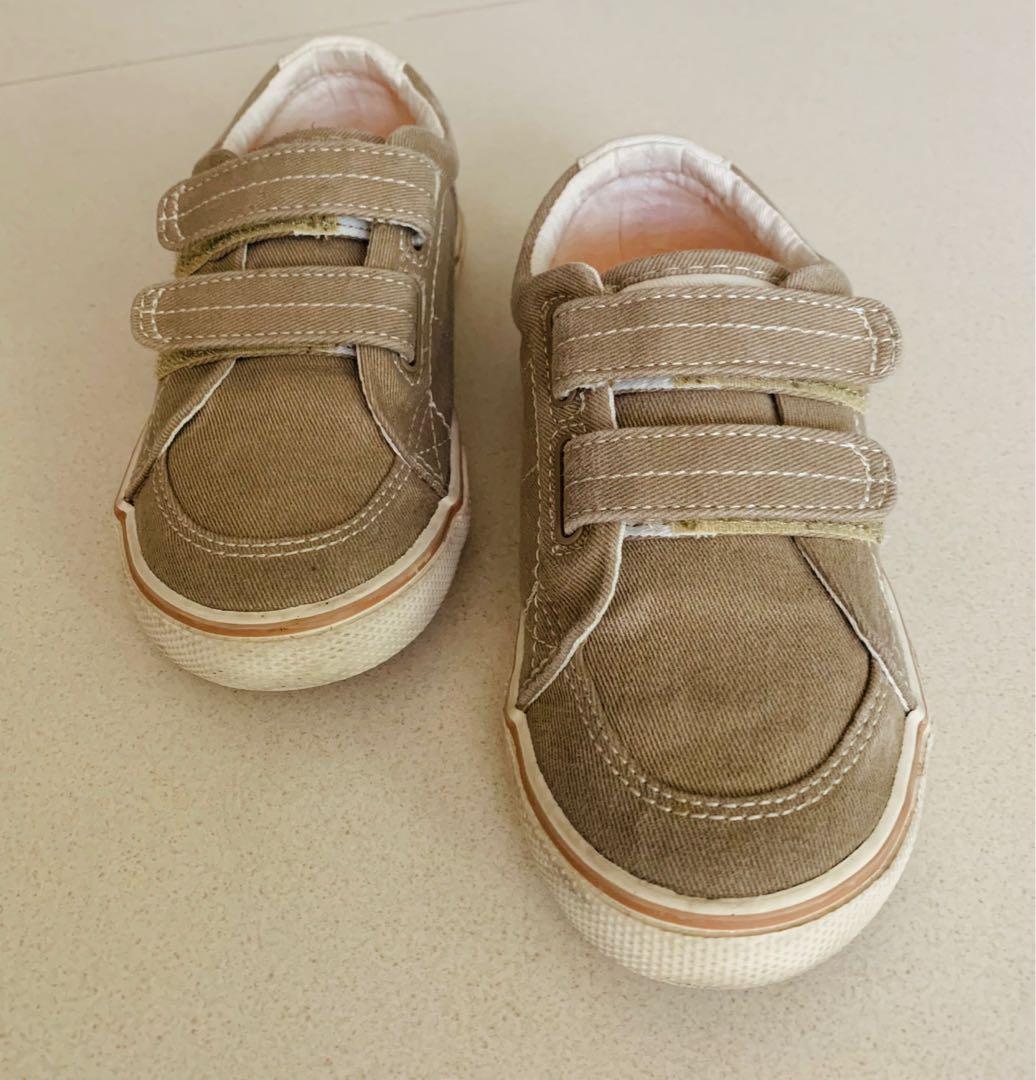 Sperry halyard hook & loop boat shoe deals