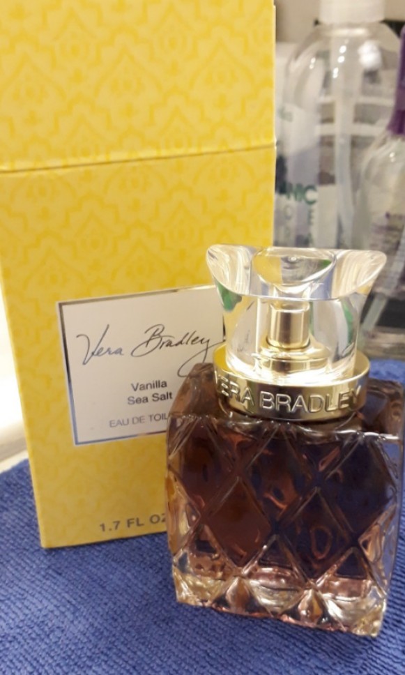 Vera Bradley Vanilla Sea Salt Perfume 2024 favors
