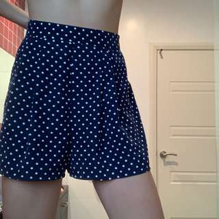 (Category: ) located in . Submitted by ashleighttt (Listing ID 218694310, Image 1). Description: .