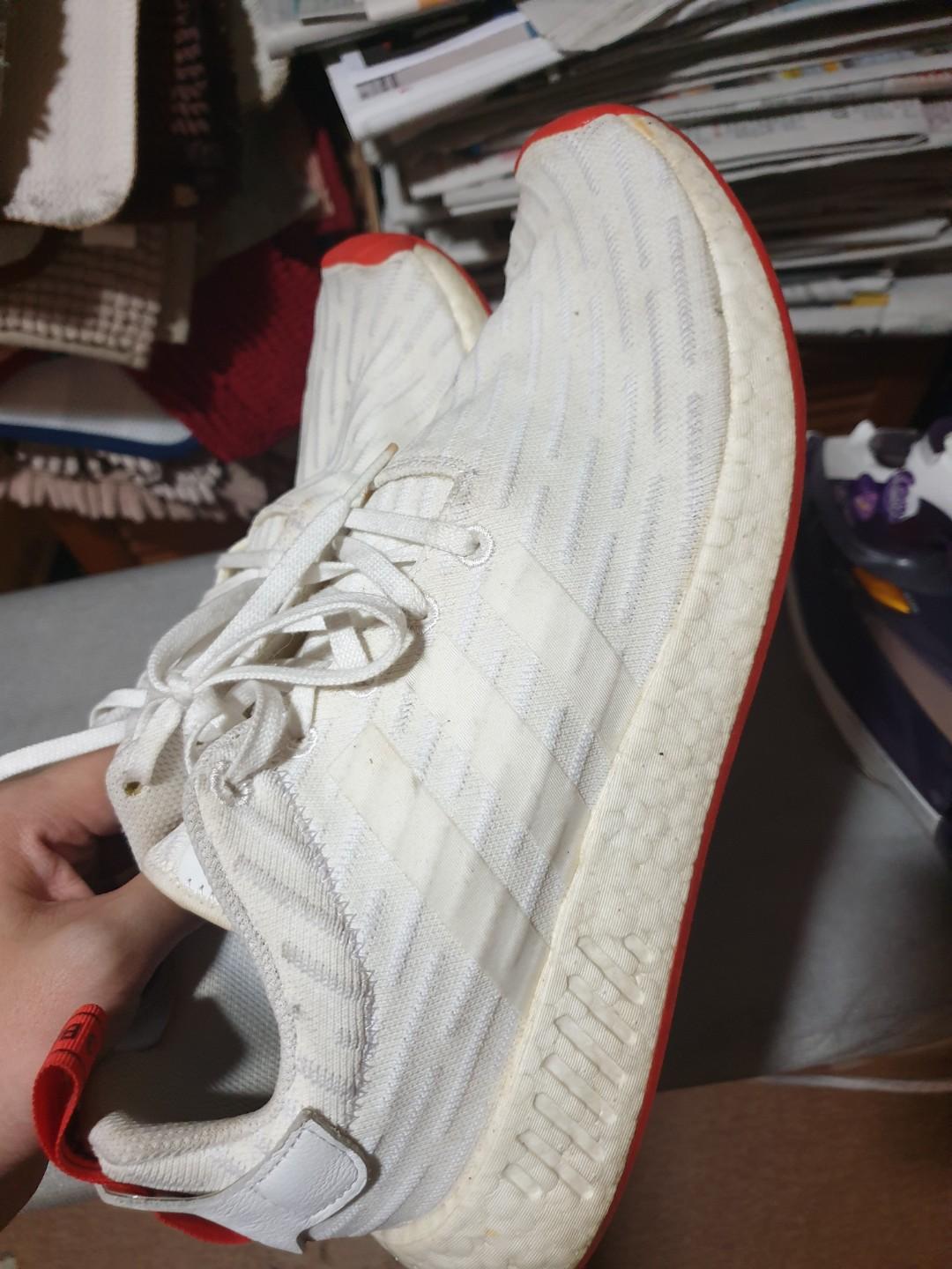 nmd r2 white red