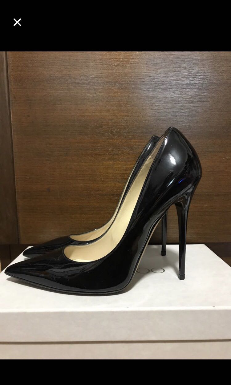 Jimmy choo 2025 black patent heels